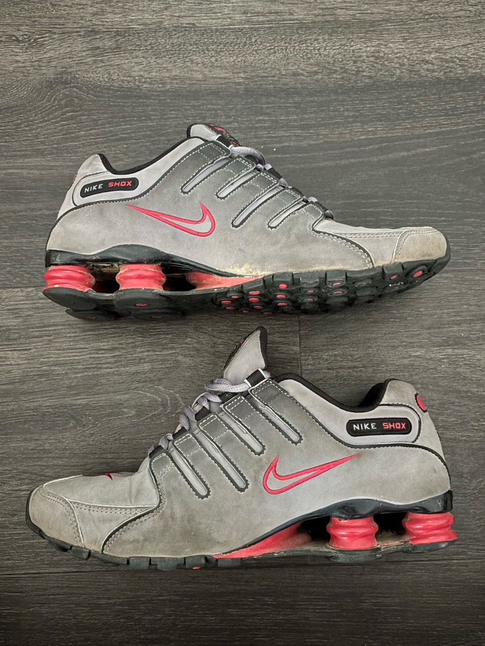 Nike Shox NZ 2012 Shoes Size 8 Grey Red